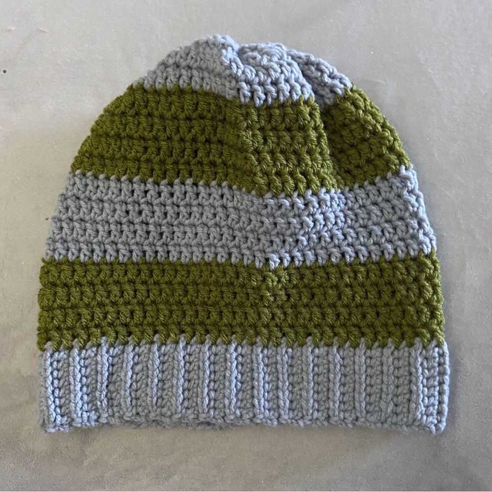 Hat Slytherin Hogwarts Green and Gray Stripes Beanie Slouchy Baggy Winter - Picture 5 of 7